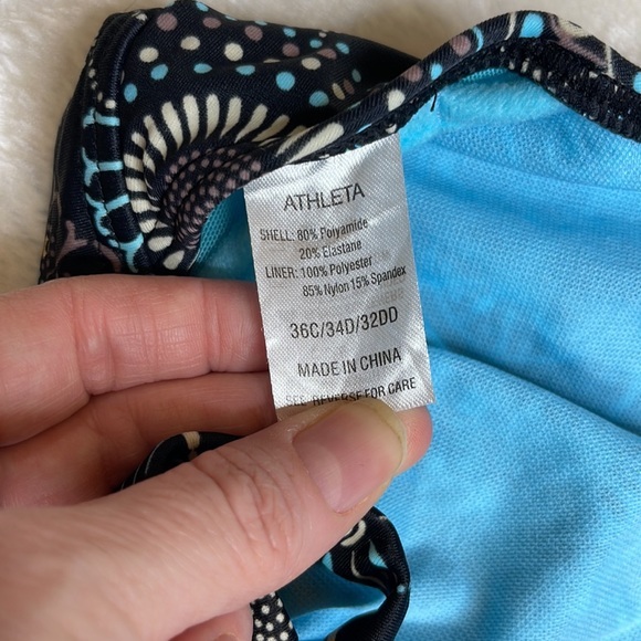 Athleta Triangle Top Bikini Top ties at Neck and Back Size 36C - Picture 3 of 4